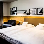 & Restaurant Schroeder 3*