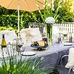 & Restaurant Schroeder فندق 3*