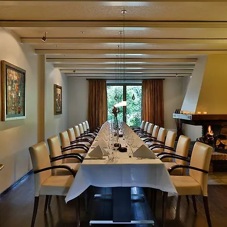 & Restaurant Schroeder فندق